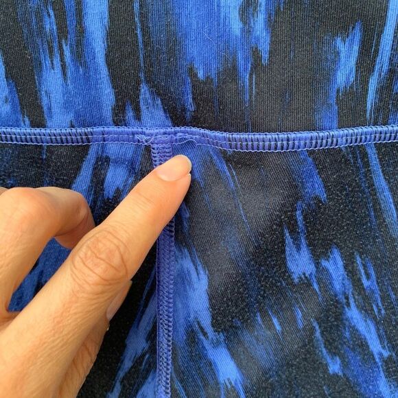 Lululemon Size 4 High Rise Wunder Under Blue Printed Full Length Leggings - Picture 4 of 6